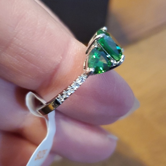 Ring - Picture 2 of 3